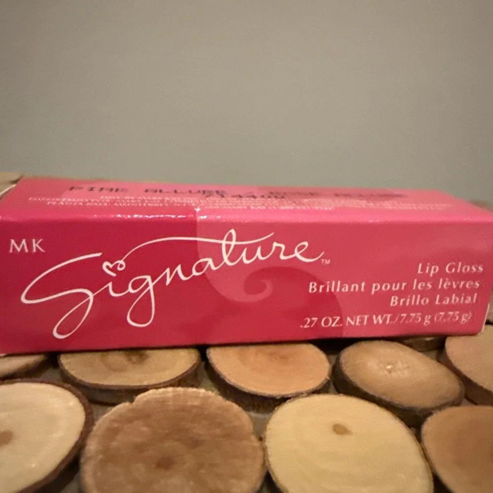Mary Kay mary kay~signature